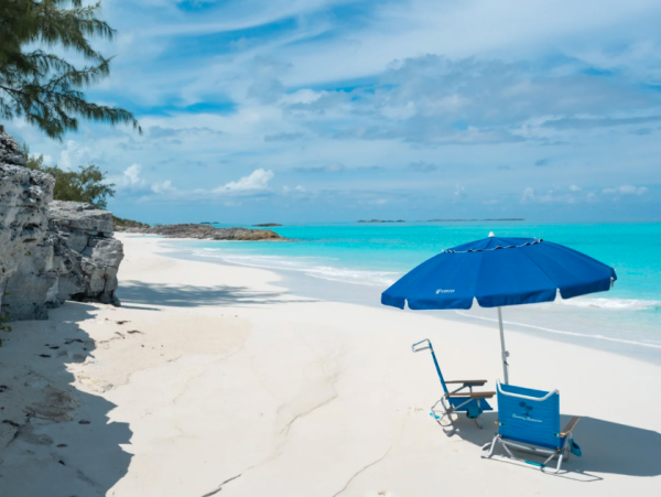 Luxurious 7-Bedroom Beachfront Retreat in Little Exuma, Bahamas